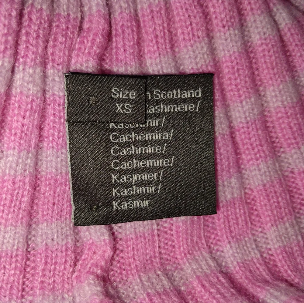 Made In Scotland 100% Cashmere Turtle Neck Sweater Size XS